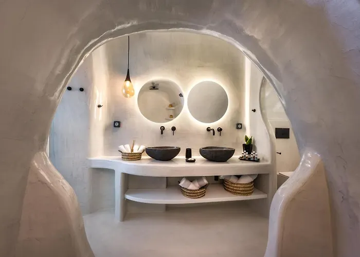 Deep In Cave Апартаменты *